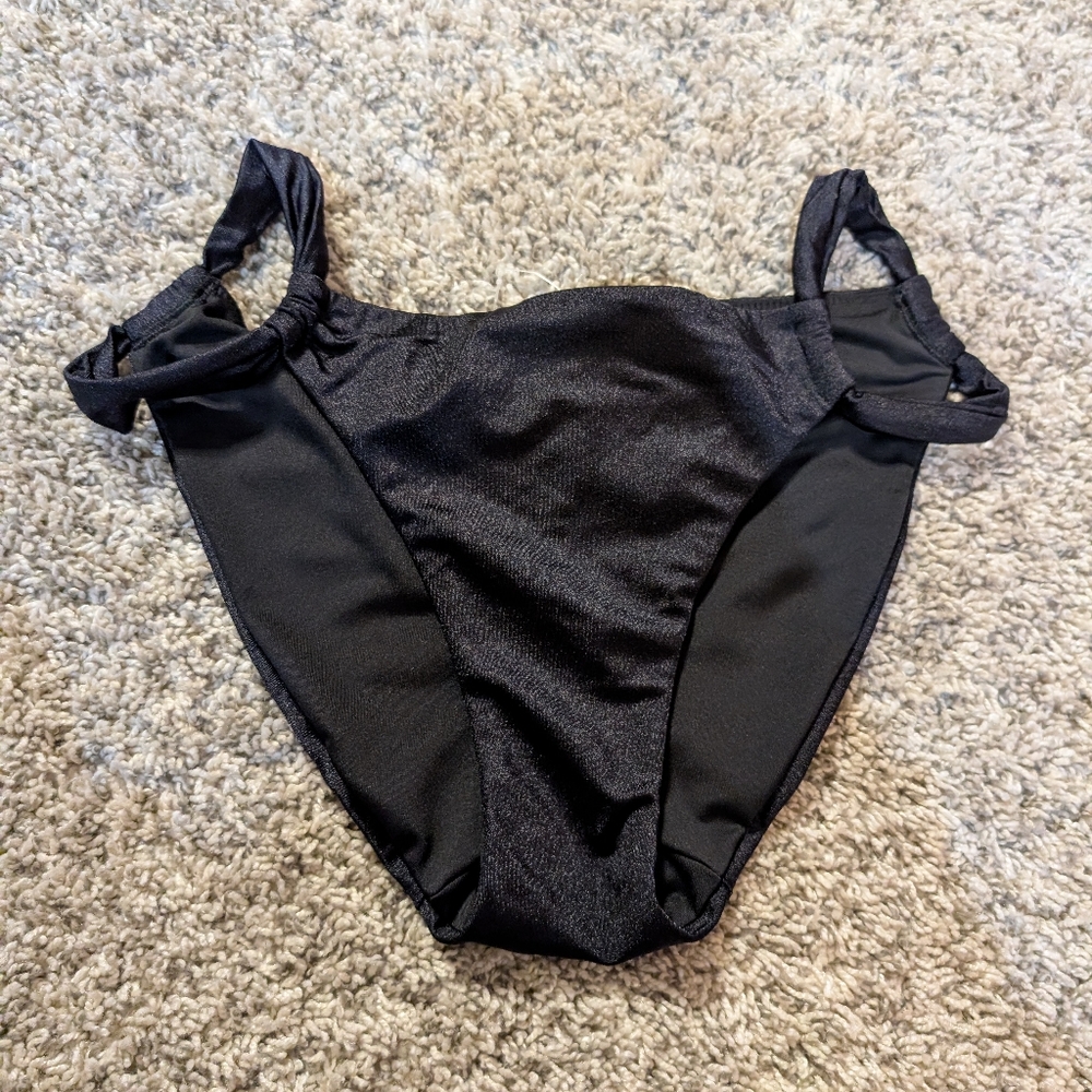 5/$20 Nwot Vs Bottom